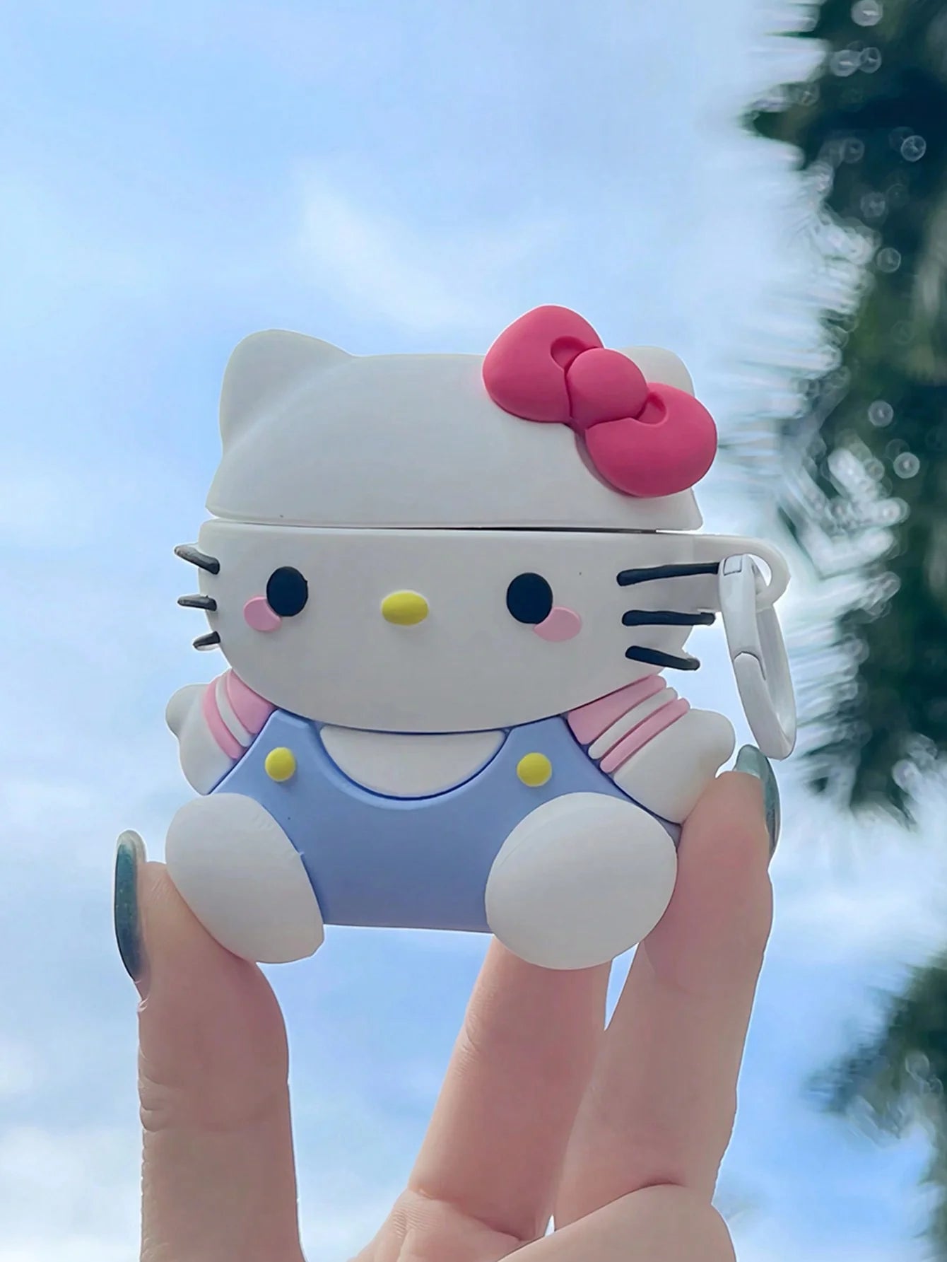 Hello Kitty airpods case
