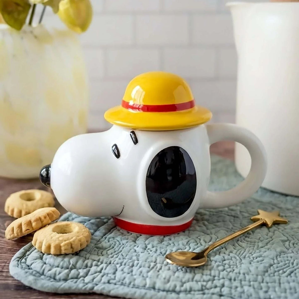 3D Sculpted Snoopy Mug with Yellow Hat Lid - Pinky Promise