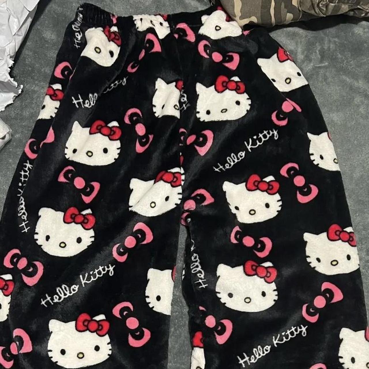 Black hello kitty pajama pants (winter material)(خامة شتوية)