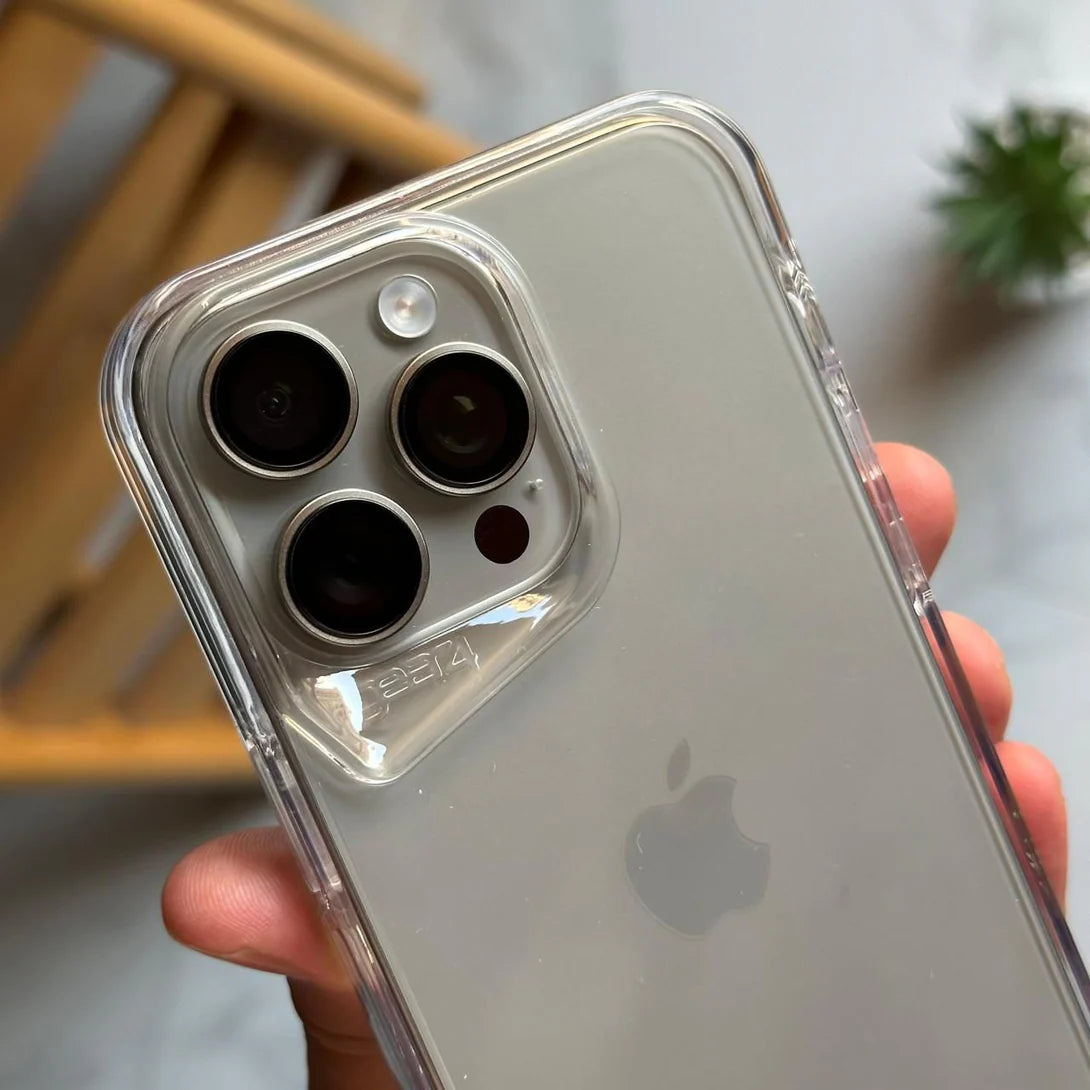 Clear protective phone case