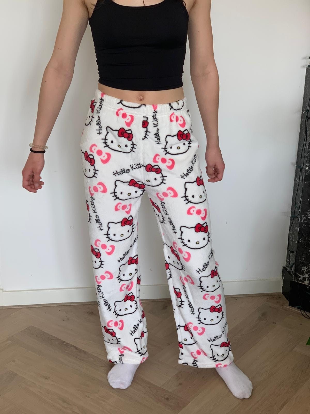 White hello kitty pajama pants (winter material)(خامة شتوية)