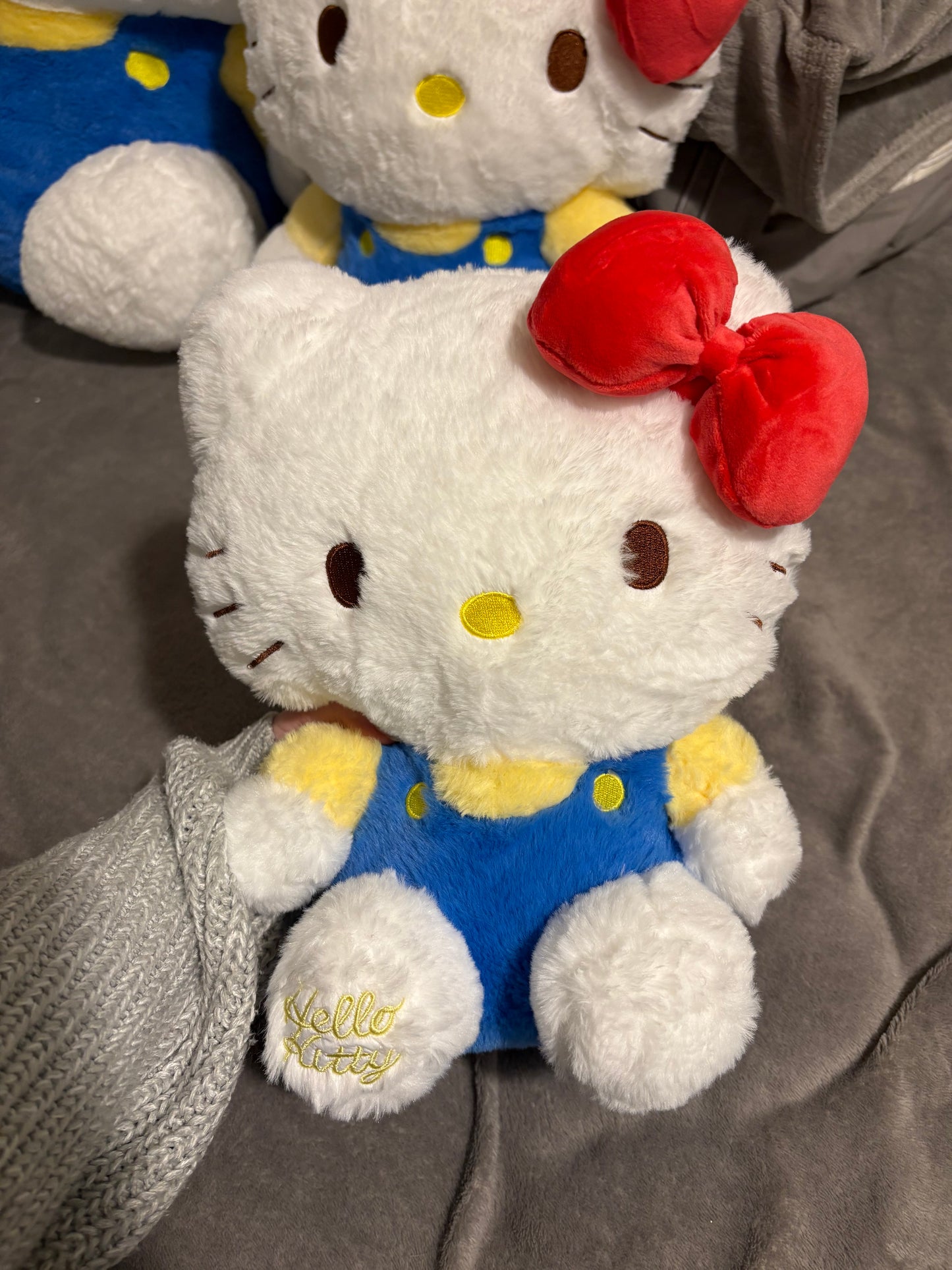 Hello kitty plush toy - 30 cm