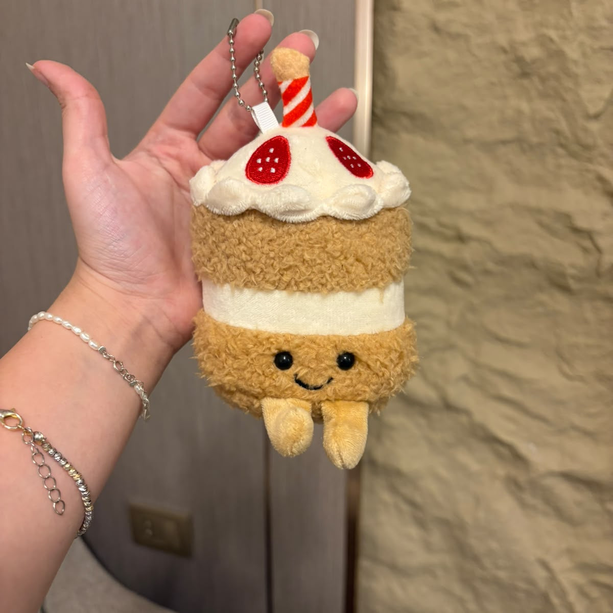 Cupcake Plush Keychain - 10 cm