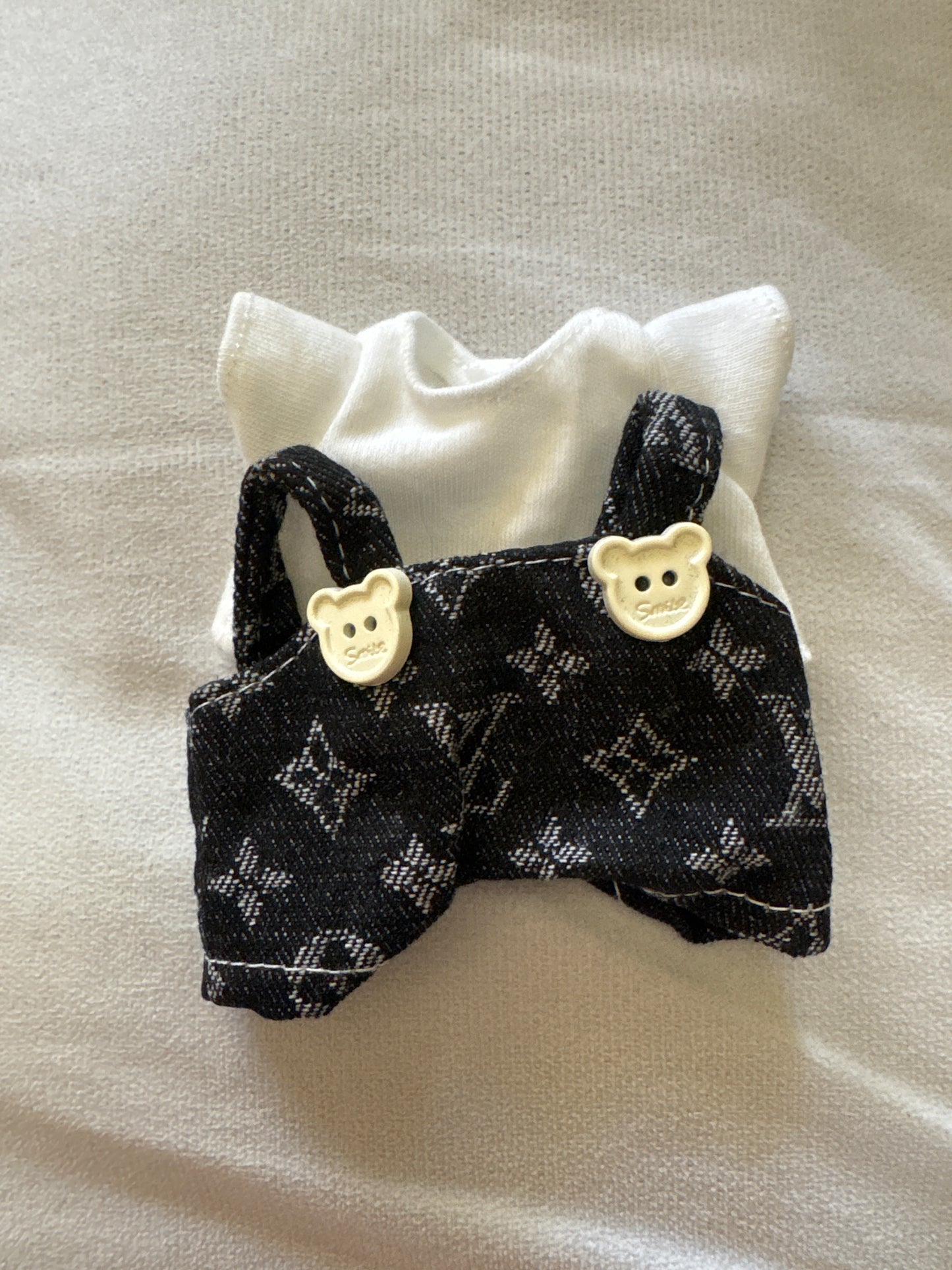 Bubu overall outfit (ملابس)