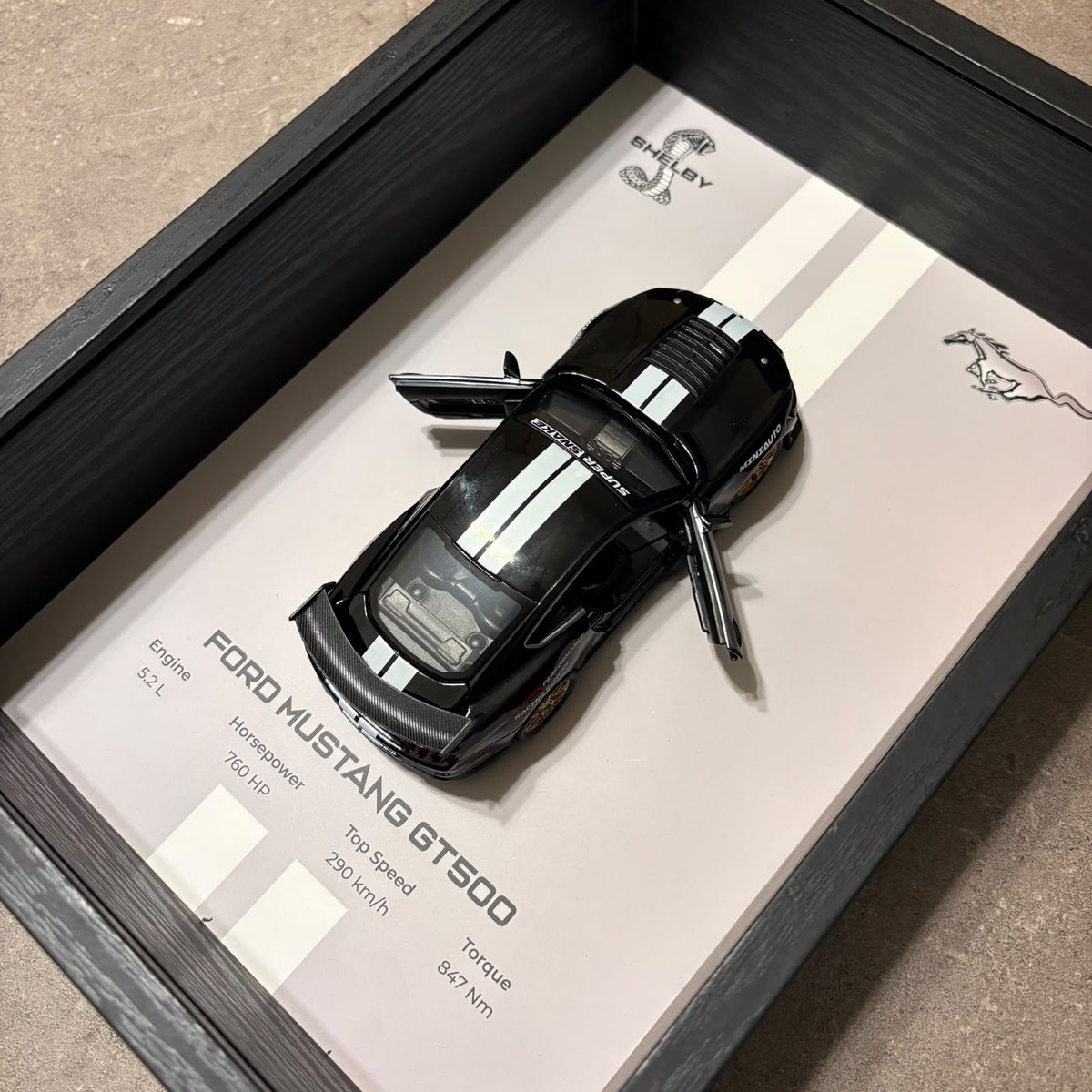 مرسيدس - AMG GT3 - مجسم فني جداري مصبوب ومُجَسّم ثلاثي الأبعاد (32 سم × 23 سم)