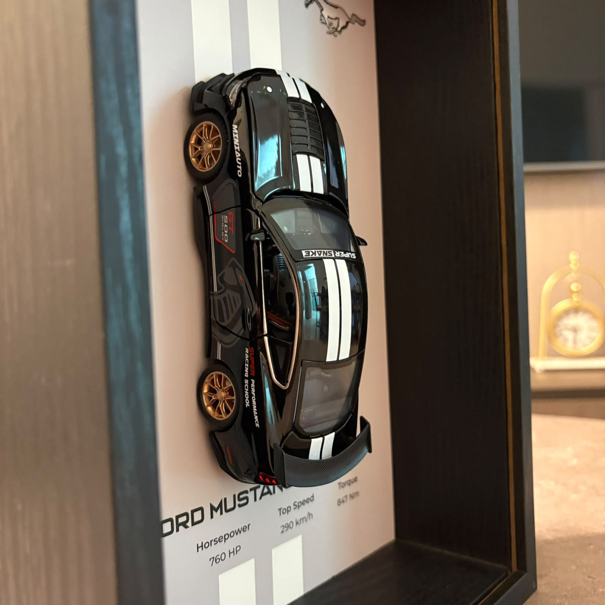 مرسيدس - AMG GT3 - مجسم فني جداري مصبوب ومُجَسّم ثلاثي الأبعاد (32 سم × 23 سم)