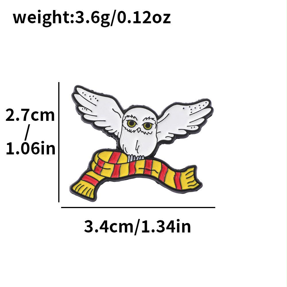Harry Potter Hedwig Owl Enamel Pin – White Snowy Owl & Gryffindor Scarf Lapel Badge