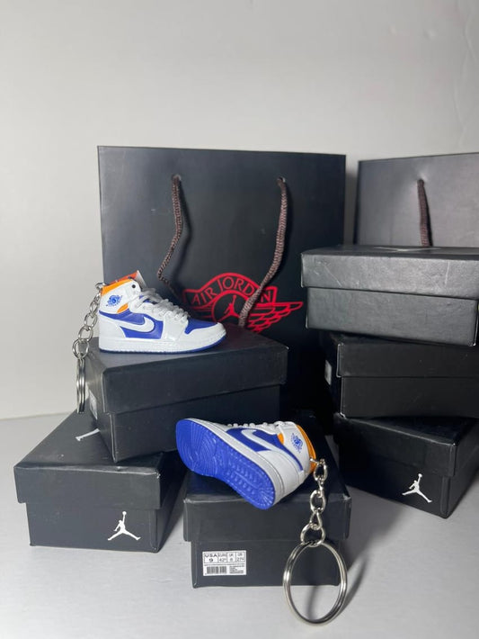 blue/orange mini shoe keychain