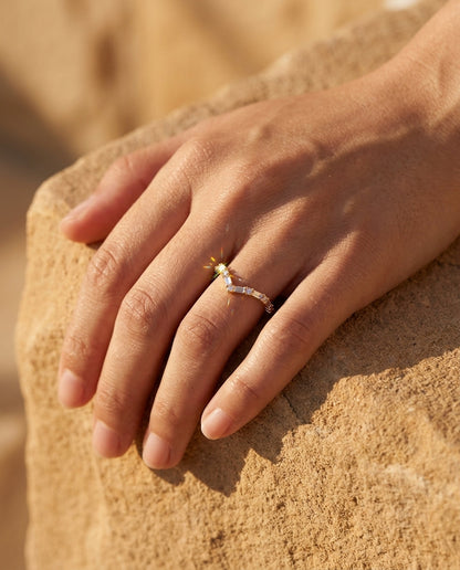 Baguette Chevron Ring – 925 Sterling Silver, Gold Plated - Close Up | Pinky Promise