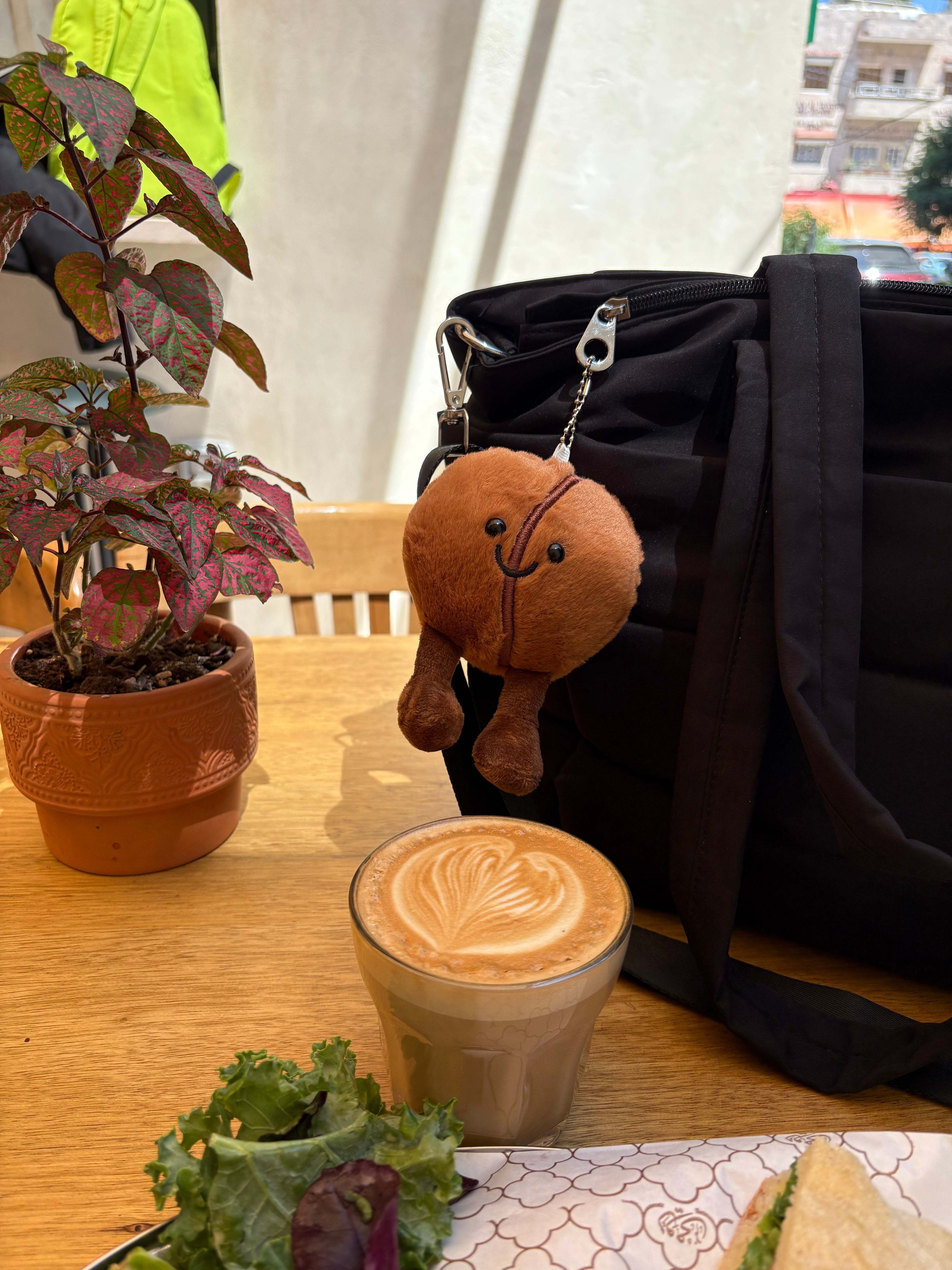 Coffee bean plush keychain - 14 cm | Pinky Promise