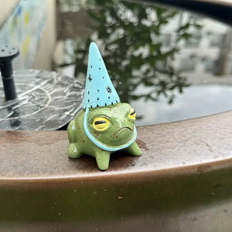 Grumpy Ceramic Frog with Wizard Hat Figurine - Photo 4 | Pinky Promise
