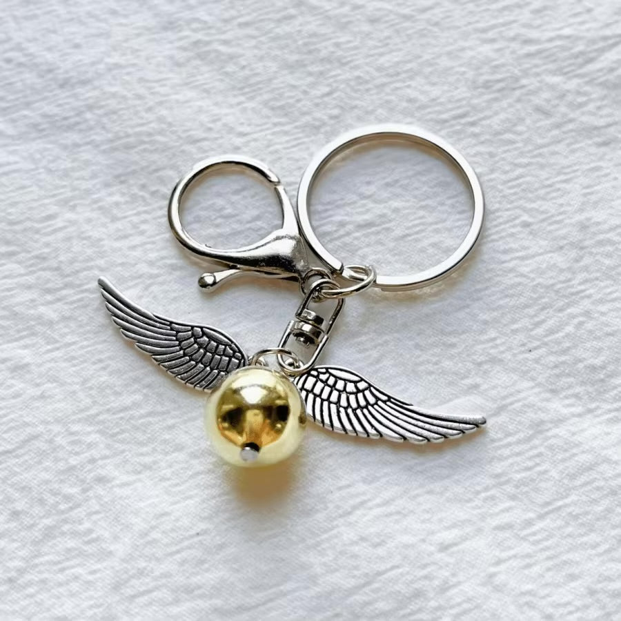 harry potter Golden snitch keychain - Photo 5 | Pinky Promise