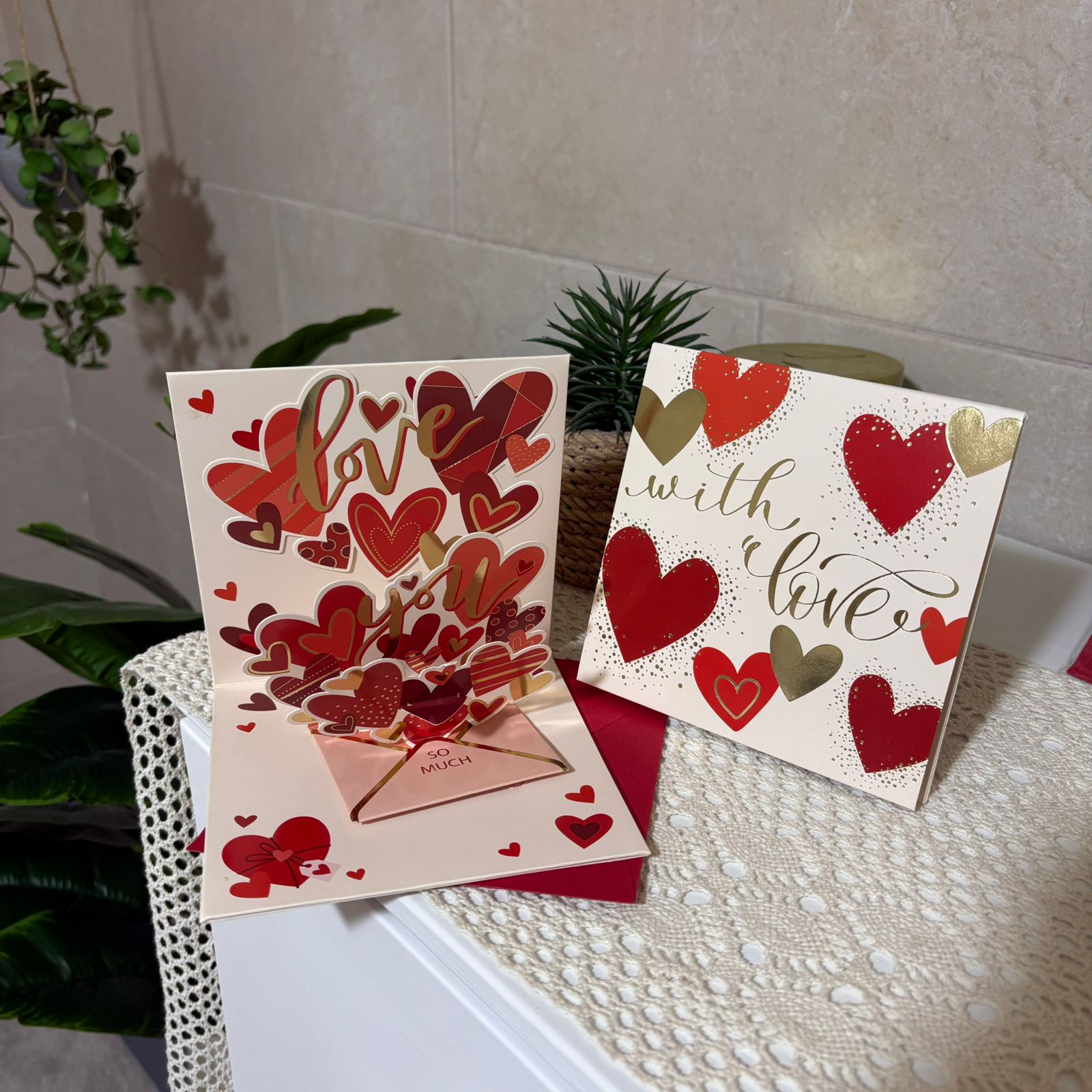 Red Hearts Love Pop Cards - Photo 5 | Pinky Promise