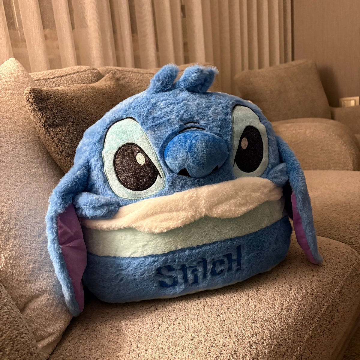 Stitch 2 in 1 pillow and blanket - Photo 4 | Pinky Promise