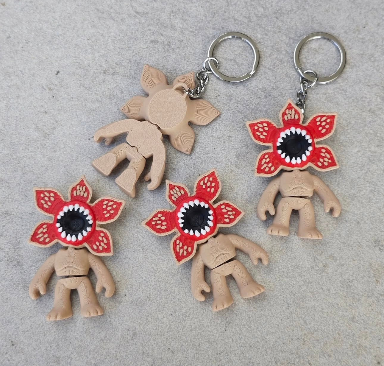 stranger things Demogorgon keychain - Photo 4 | Pinky Promise